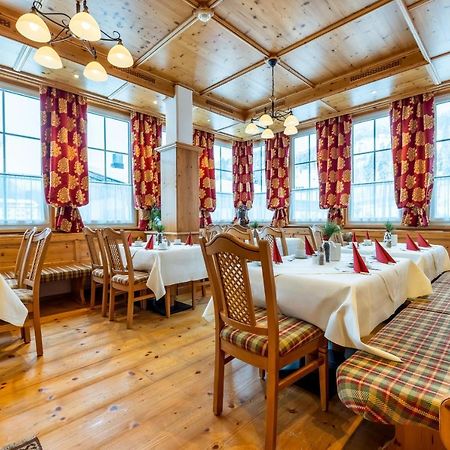 Hotel Breitlehenalm Obertauern Bagian luar foto