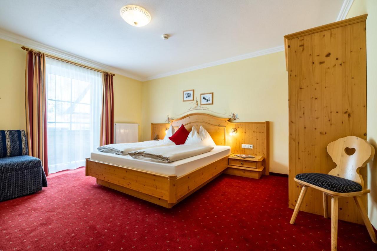 Hotel Breitlehenalm Obertauern Bagian luar foto