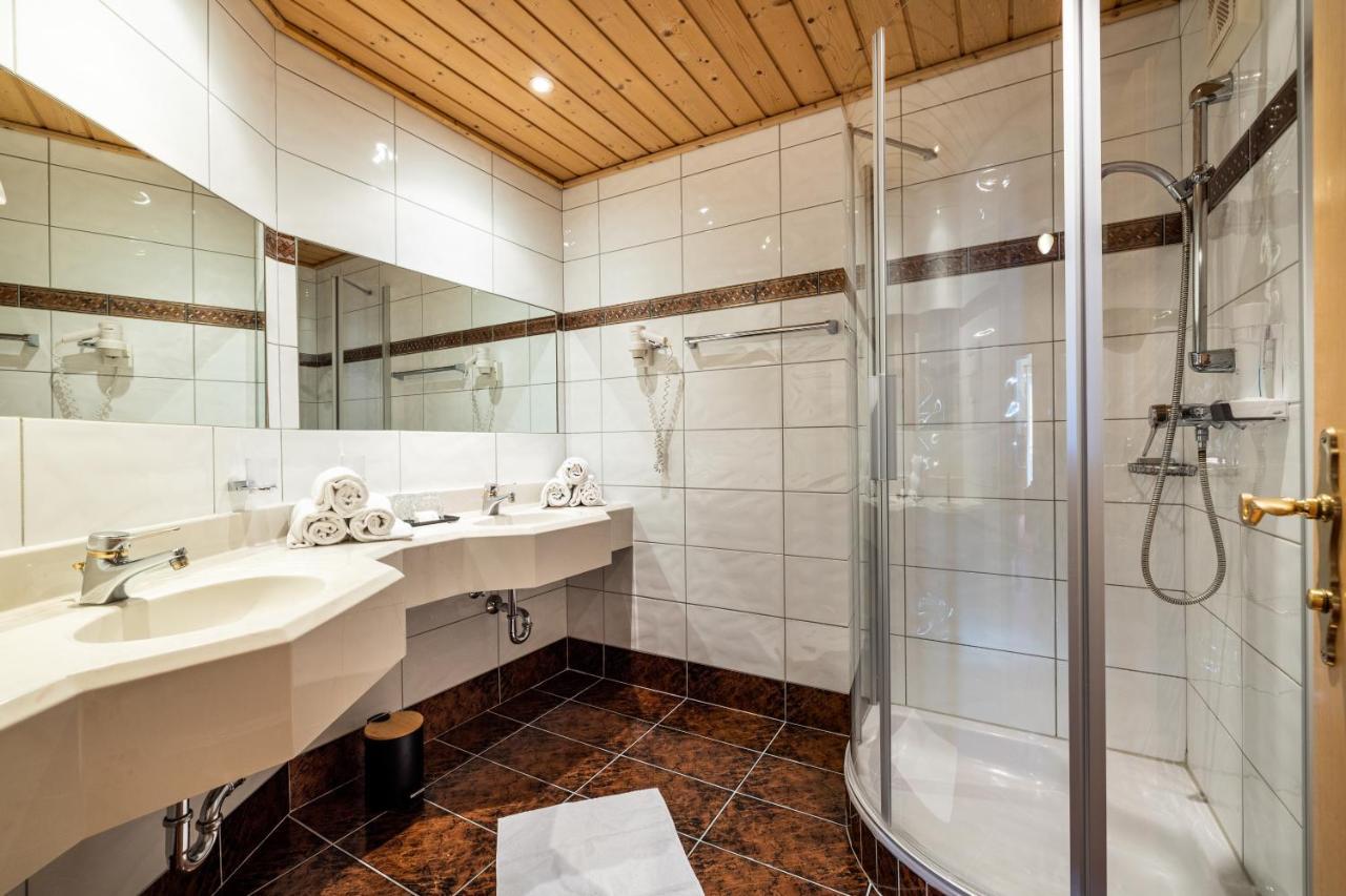Hotel Breitlehenalm Obertauern Bagian luar foto
