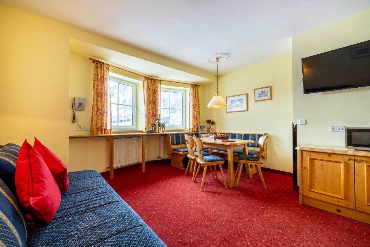 Hotel Breitlehenalm Obertauern Bagian luar foto