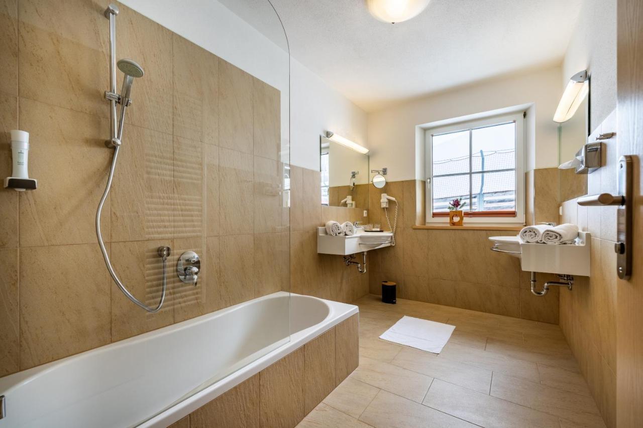 Hotel Breitlehenalm Obertauern Bagian luar foto