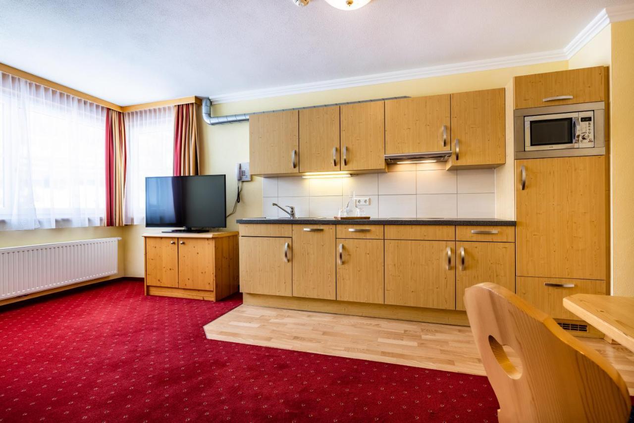 Hotel Breitlehenalm Obertauern Bagian luar foto