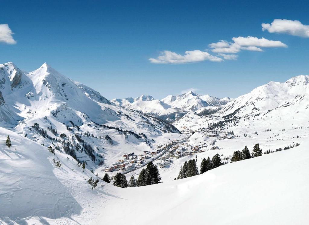 Hotel Breitlehenalm Obertauern Bagian luar foto